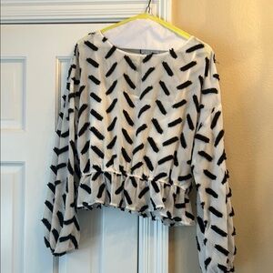Chic Black and White Patterned Blouse